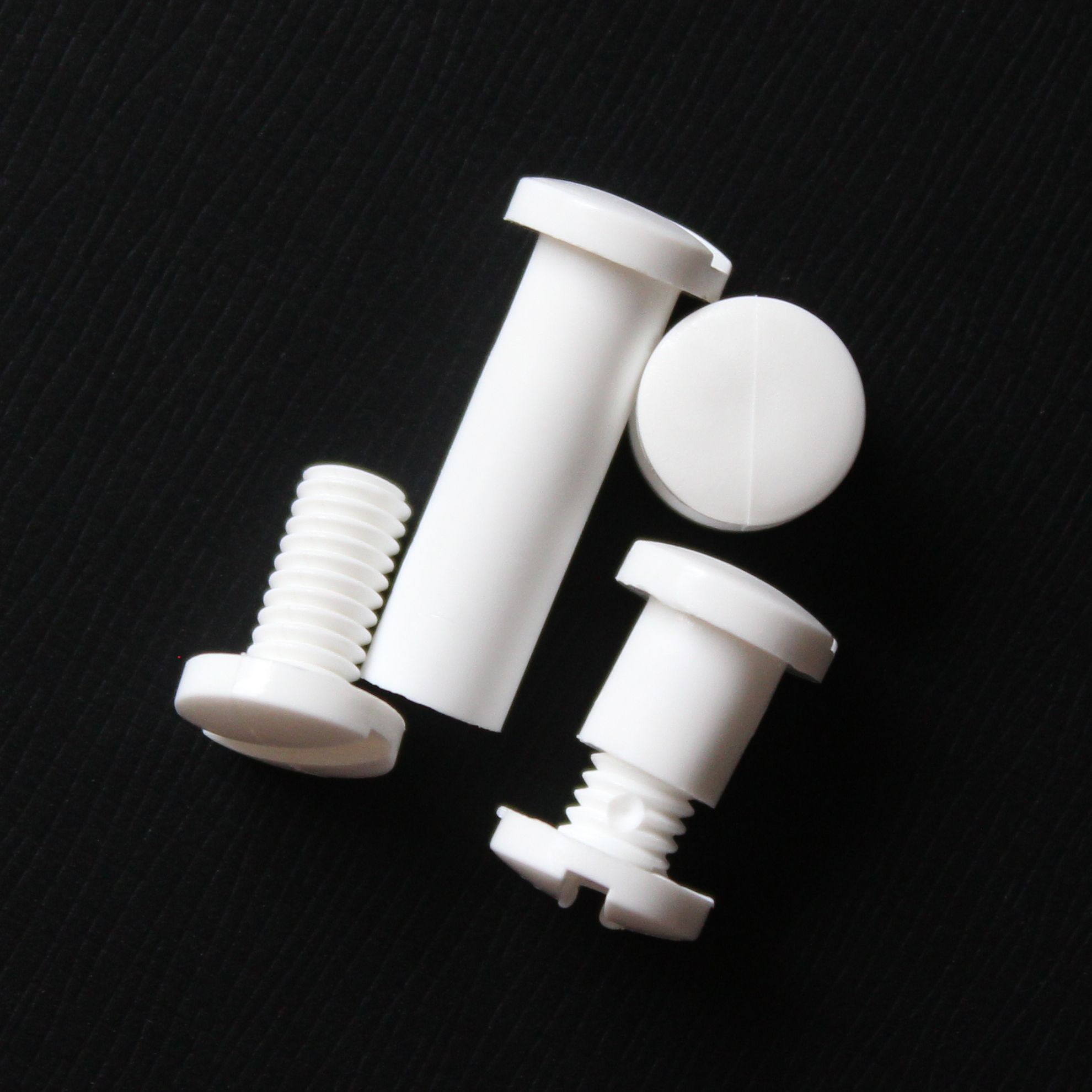 Plastic Screw Posts w/ Small Slotted Head [White, 11/4"] 100 /Pack